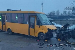 На Київщині сталася смертельна ДТП з маршруткою