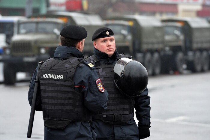 A Moscou, la police achète des 