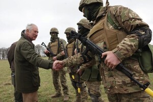 Король Чарльз III зустрівся з українськими військовими (фото, відео)