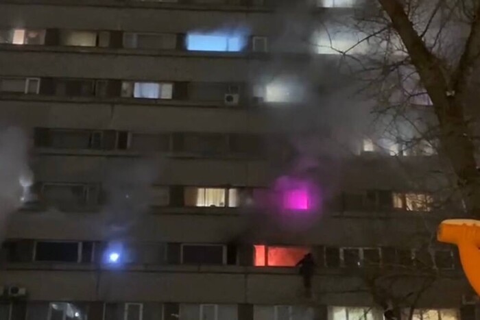 У центрі Москви спалахнув готель (відео)