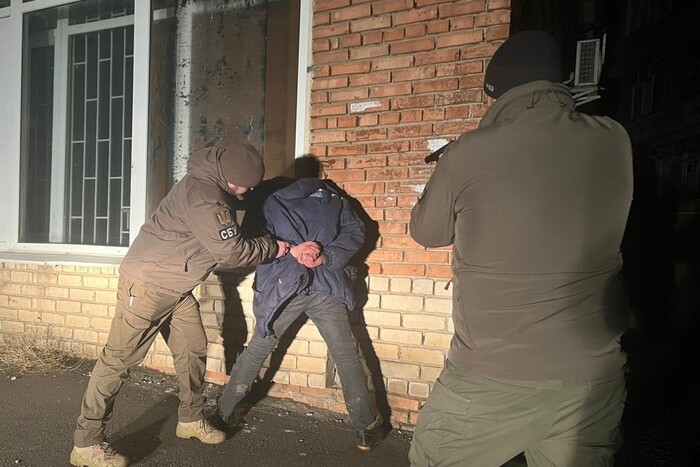 Колаборантка з Києва коригувала ворожі обстріли українських шкіл та лікарень