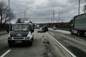 У Голосіївському районі в ДТП загинув мотоцикліст (фото)