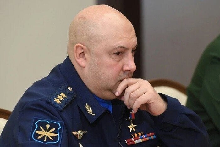 Українська розвідка пояснила, чому Кремль посунув генерала Суровікіна