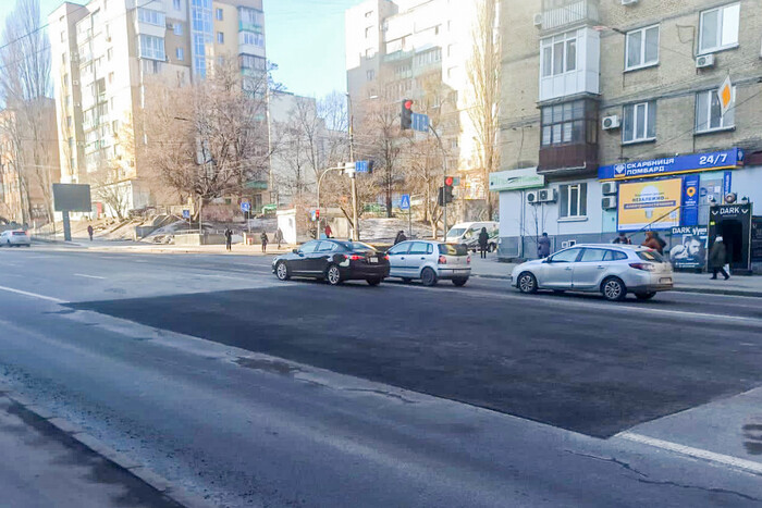 На вулиці Вадима Гетьмана повністю відновлено рух транспорту