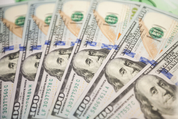 Эксперты спрогнозировали, каким будет курс доллара в Украине весной 2023 года