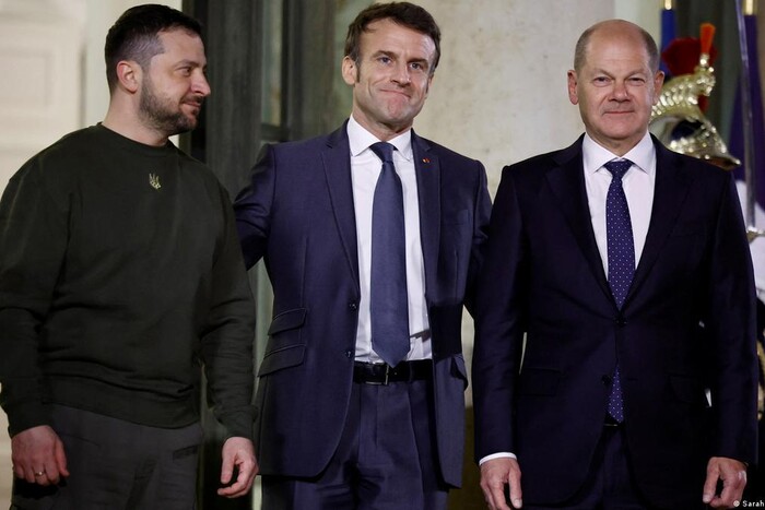 Macron et Scholz ont proposé à Zelensky de négocier avec la Fédération de Russie lors d'une rencontre à Paris - WSJ