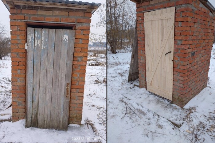 Мати мобілізованого росіянина отримала від влади двері до вуличного туалету