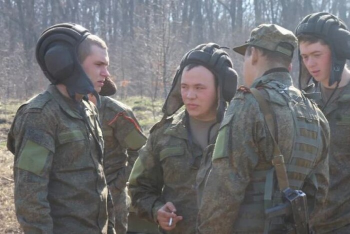 Гайдай повідомив, що стримує просування важкої техніки росіян на Луганщині
