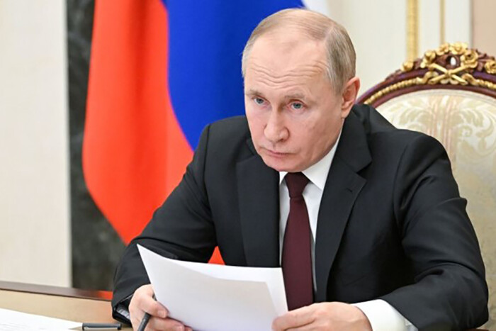 Путін підписав закон про призупинення участі в ядерному договорі зі США