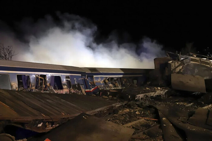 Масштабная железнодорожная катастрофа в Греции: уже известно о количестве погибших