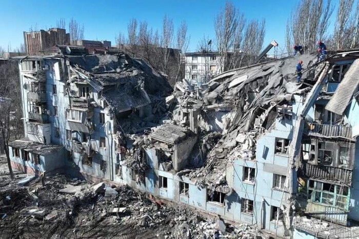 Атака росіян на Запоріжжя. Жахливі кадри з місця подій та дані про постраждалих