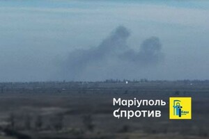 В окупованому Маріуполі потужні вибухи, місцеві повідомляють про влучання