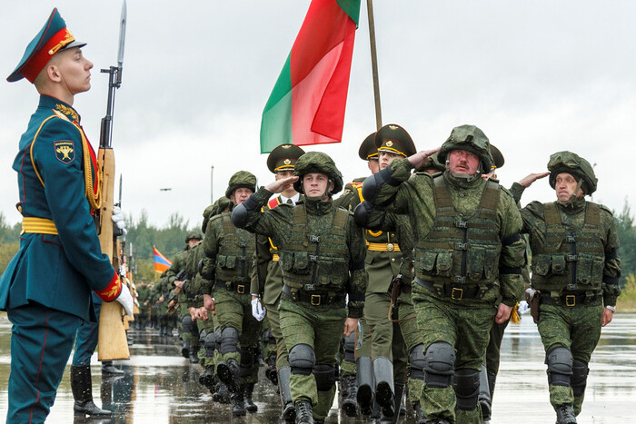 Силовик-оппозиционер оценил возможности белорусской армии
