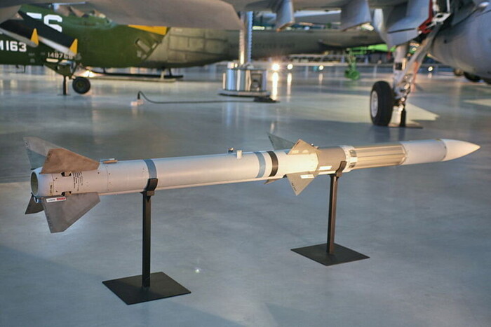 США шукають спосіб установити західні ракети на українські літаки – ЗМІ