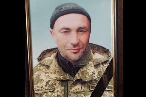 Мати розстріляного росіянами воїна ЗСУ впізнала сина на шокуючому відео 