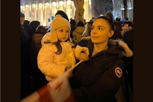 Саакашвілі показав свою дочку та її матір – відому грузинську співачку