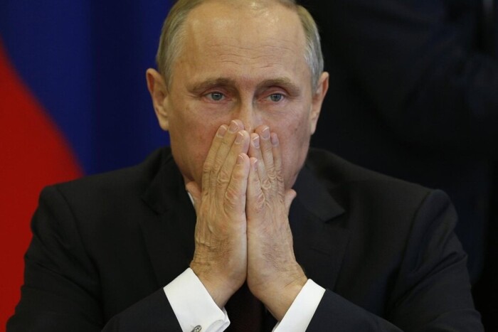 Ревізія мощей у Лаврі та втрата Путіним інформконтролю: головне за ніч