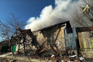 Миколаївщина під мінометним обстрілом, пожежі на Дніпропетровщині: ситуація в регіонах 