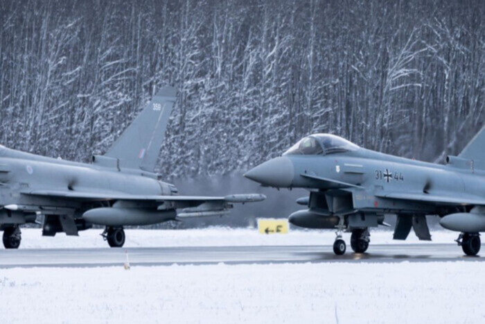 Истребители НАТО перехватили самолет РФ возле границ Эстонии
