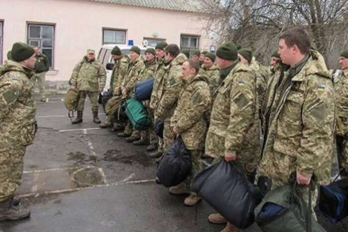 Тільки уточнити: росіяни похвалились цікавими повістками з військкоматів (фото)