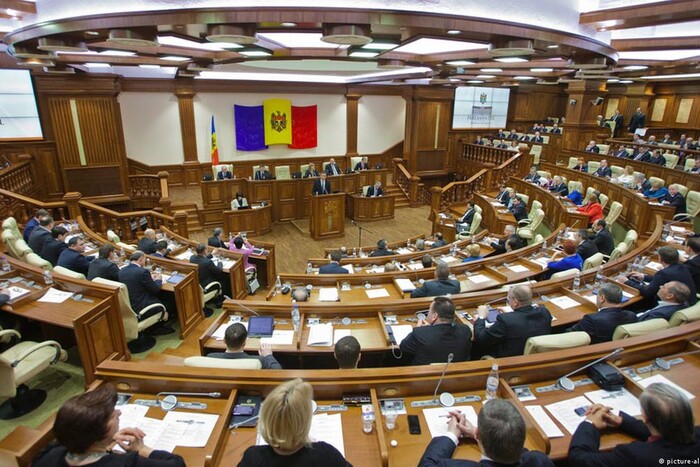 Молдова перейменувала державну мову