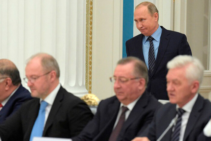 Путин впервые через год встретился с бизнесом. Чтобы что?