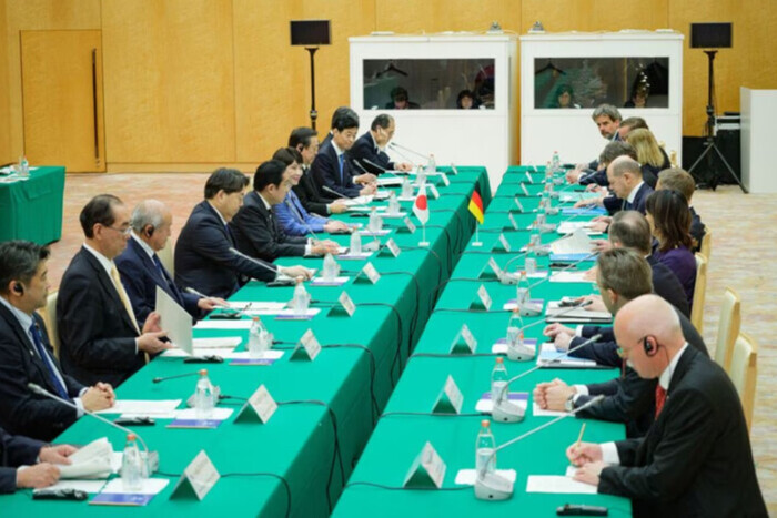 Япония и Германия договорились о тесном экономическом сотрудничестве: детали