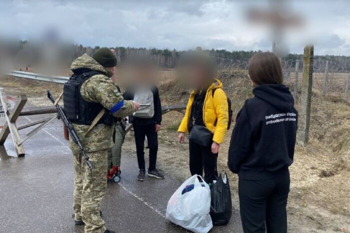 Україна повернула 15 викрадених Росією дітей