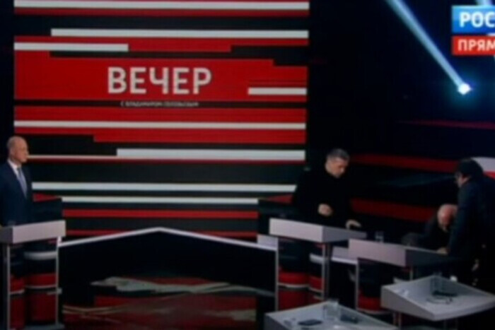 Не выдержал лжи: гость шоу пропагандиста Соловьева потерял сознание (видео)
