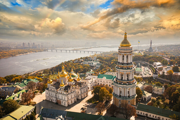 Московская церковь начала выселяться из Лавры – Ткаченко