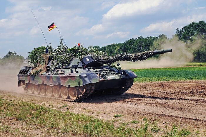 Танки Dachs, кулемети для Leopard: Німеччина надала безпрецендентну допомогу (список)