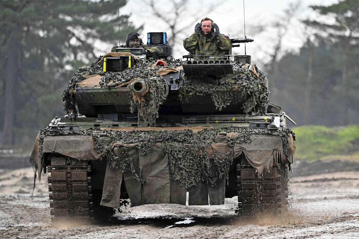 Leopard 2 прибыли в Украину