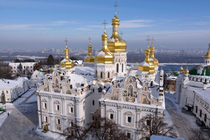 Закон будет выполняться: Данилов напомнил, что Московская церковь должна освободить Лавру