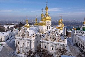 Закон будет выполняться: Данилов напомнил, что Московская церковь должна освободить Лавру