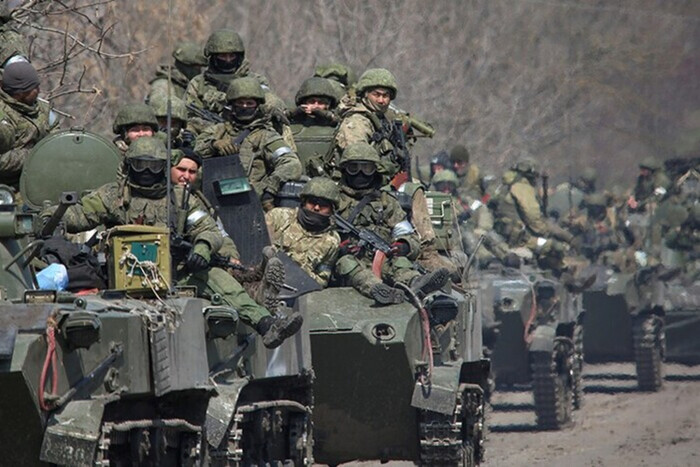 Частичный успех врага в Бахмуте и подготовка к обороне Крыма: как прошел день на фронте