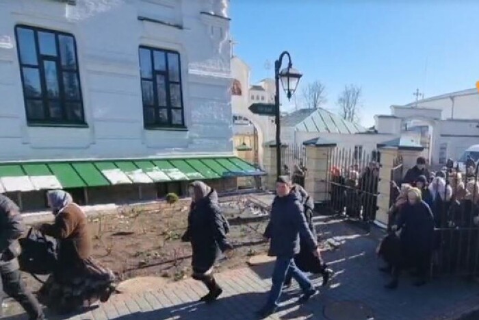 Московський патріархат блокує роботу комісії на території Лаври (відео)