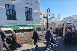 Московський патріархат блокує роботу комісії на території Лаври (відео)