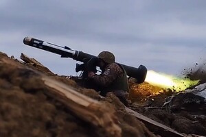 Українські військові показали, як ефектно нищать техніку окупантів на Донеччині (відео)