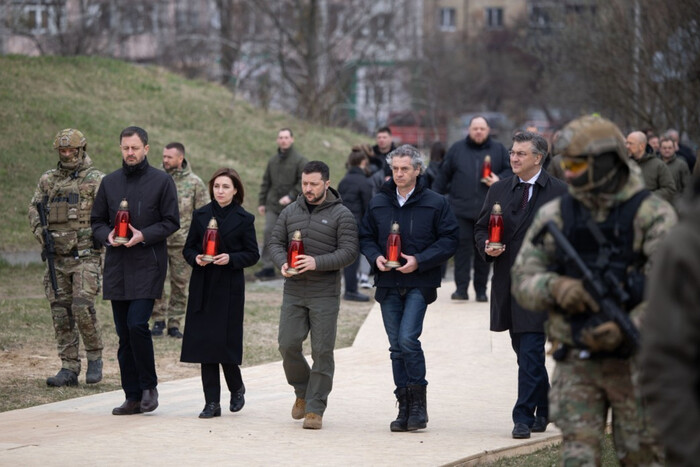 Годовщина деоккупации Бучи: Зеленский и главы иностранных государств почтили память погибших