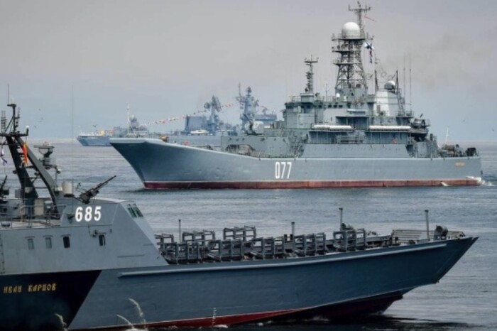 «Південь» заявив про активність ворожих кораблів у Севастополі