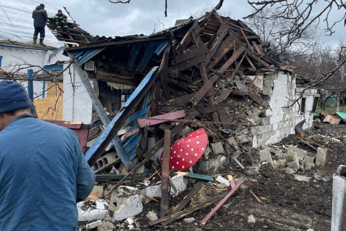 Враг обстрелял Донбасс кассетными боеприпасами и ракетами, есть погибшие (фото)