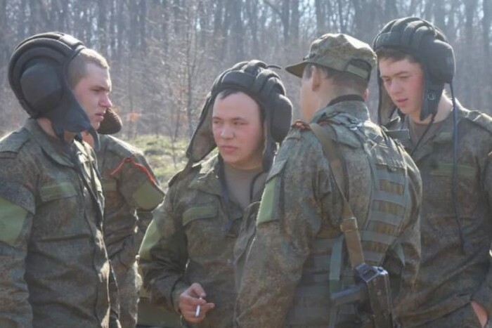 СБУ встановила особи трьох російських військових, які зґвалтували українку на Харківщині