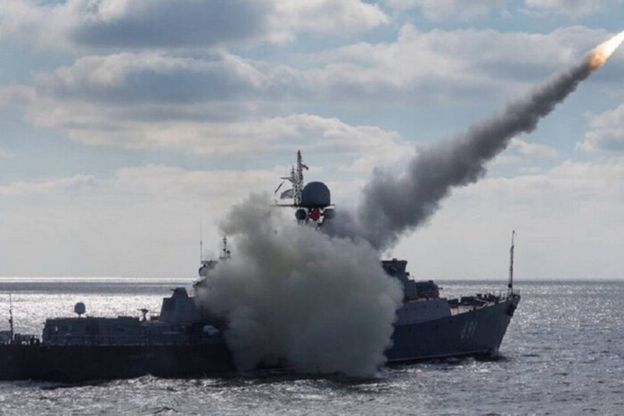 Висока загроза атак: скільки носіїв «Калібрів» тримає Росія у Чорному морі