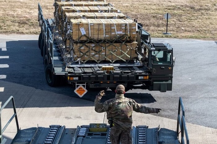 США показали фото нової військової допомоги Україні