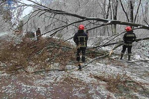 Снігова негода в Україні: наслідки в різних містах