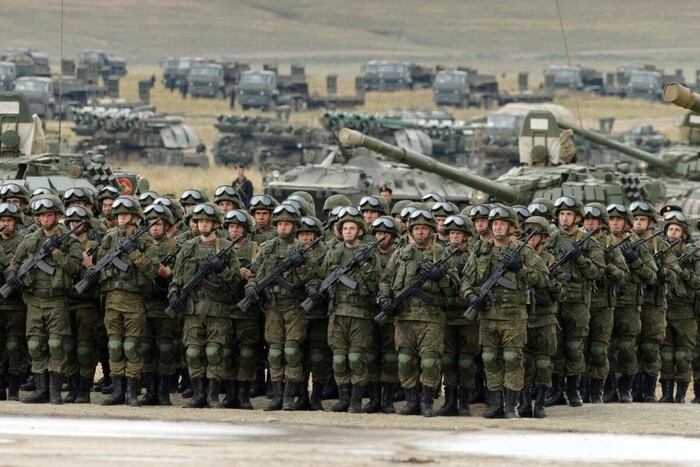 РФ планує перекинути частину військових із Білорусі на схід України