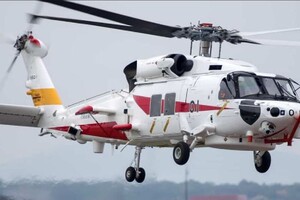 У Японії зник безвісти військовий гелікоптер з 10 членами екіпажу на борту