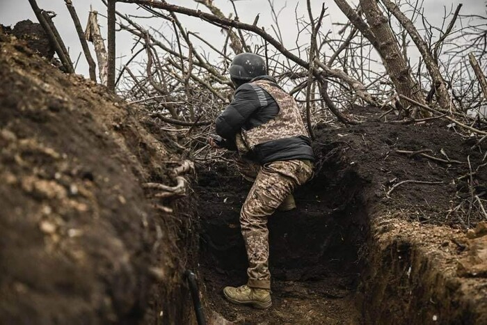 У Криму окупанти примушують місцевих мешканців копати траншеї – Генштаб