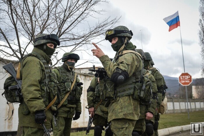 На юге напуганные украинским наступлением оккупанты формируют «живые щиты» из гражданских