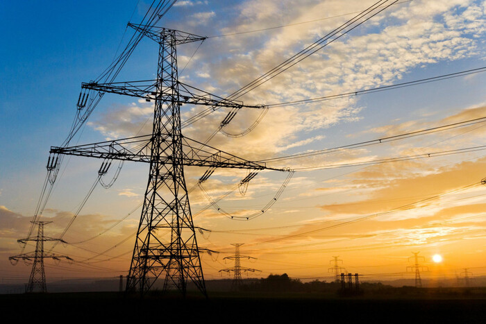 Україна відновлює експорт електроенергії до Молдови та Польщі: що відомо